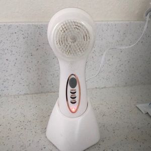 ❤️Conair True Glow Sonic Face Brush ❤️